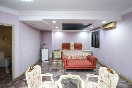 Apartamento à venda com 560m², 4 quartos e 5 vagas Apartamento à venda com 560m², 4 quartos e 5 vagasSuíte 2
