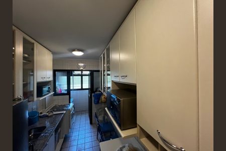 Apartamento à venda com 65m², 2 quartos e 2 vagasCozinha