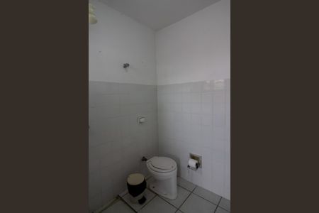 Casa à venda com 301m², 5 quartos e 3 vagasBanheiro de Serviço