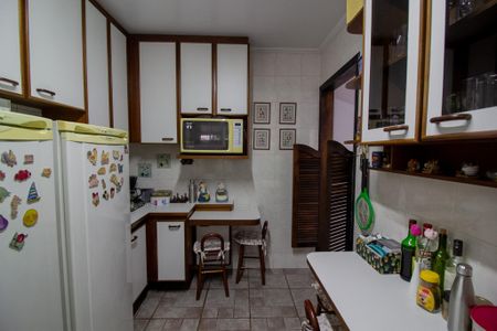 Casa à venda com 301m², 5 quartos e 3 vagasEdícula - Cozinha