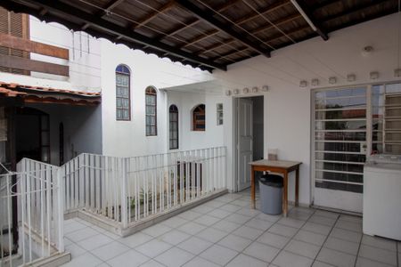 Casa à venda com 301m², 5 quartos e 3 vagasÁrea de Serviço