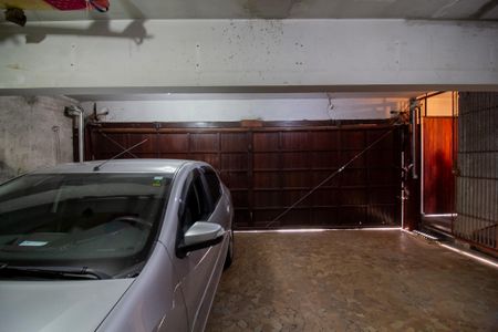 Casa à venda com 301m², 5 quartos e 3 vagasGaragem