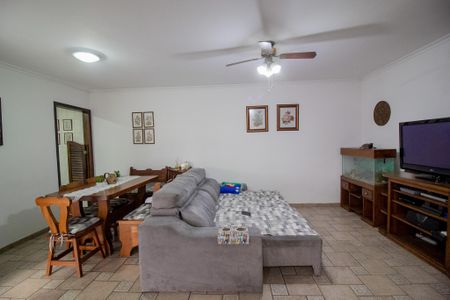 Casa à venda com 301m², 5 quartos e 3 vagasEdícula - Sala