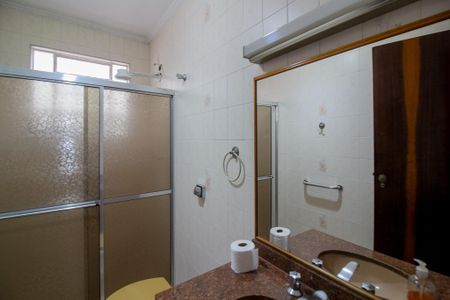 Casa à venda com 301m², 5 quartos e 3 vagasBanheiro da Suíte 3