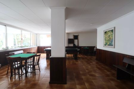 Apartamento para alugar com 110m², 3 quartos e 1 vagaÁrea comum - Salão de jogos