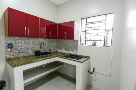 Casa à venda com 120m², 4 quartos e sem vaga Casa à venda com 120m², 4 quartos e sem vagaCozinha