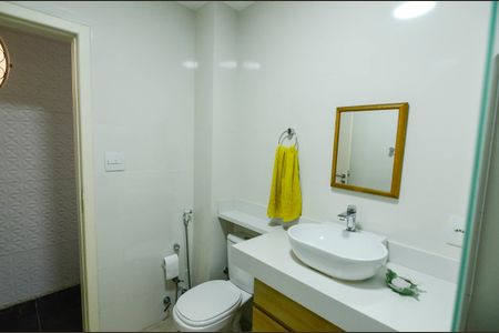 Casa à venda com 120m², 4 quartos e sem vaga Casa à venda com 120m², 4 quartos e sem vagaBanheiro 1