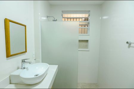 Casa à venda com 120m², 4 quartos e sem vaga Casa à venda com 120m², 4 quartos e sem vagaBanheiro 1