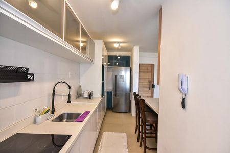 Apartamento para alugar com 96m², 2 quartos e 2 vagasCozinha