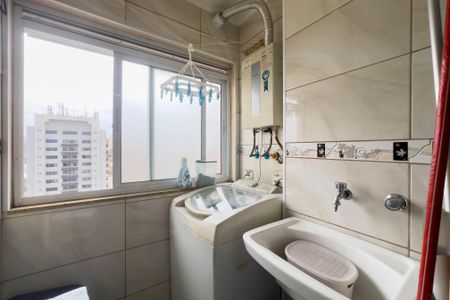 Apartamento para alugar com 54m², 2 quartos e 1 vaga Apartamento para alugar com 54m², 2 quartos e 1 vagaCozinha e Área de Serviço