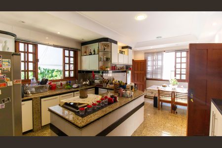 Casa de condomínio à venda com 100m², 4 quartos e sem vaga Casa de condomínio à venda com 100m², 4 quartos e sem vagaCozinha