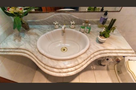 Casa de condomínio à venda com 100m², 4 quartos e sem vaga Casa de condomínio à venda com 100m², 4 quartos e sem vagaBanheiro Social