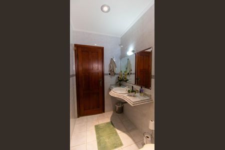 Casa de condomínio à venda com 100m², 4 quartos e sem vaga Casa de condomínio à venda com 100m², 4 quartos e sem vagaBanheiro Social