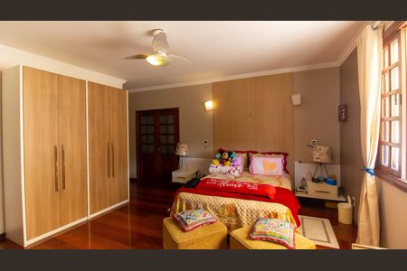 Casa de condomínio à venda com 100m², 4 quartos e sem vaga Casa de condomínio à venda com 100m², 4 quartos e sem vagaSuite