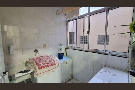 Apartamento à venda com 72m², 2 quartos e 1 vagaÁrea de Serviço