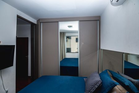 Apartamento à venda com 180m², 3 quartos e 4 vagas Apartamento à venda com 180m², 3 quartos e 4 vagasSuíte