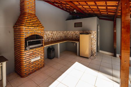 Apartamento à venda com 180m², 3 quartos e 4 vagas Apartamento à venda com 180m², 3 quartos e 4 vagasÁrea comum - Churrasqueira