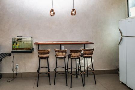 Apartamento à venda com 180m², 3 quartos e 4 vagas Apartamento à venda com 180m², 3 quartos e 4 vagasÁrea Gourmet