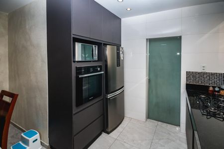 Apartamento à venda com 180m², 3 quartos e 4 vagas Apartamento à venda com 180m², 3 quartos e 4 vagasCozinha