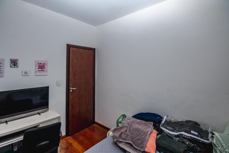 Apartamento à venda com 180m², 3 quartos e 4 vagas Apartamento à venda com 180m², 3 quartos e 4 vagasQuarto 2
