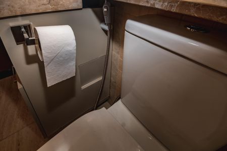 Apartamento à venda com 180m², 3 quartos e 4 vagas Apartamento à venda com 180m², 3 quartos e 4 vagasBanheiro social 1