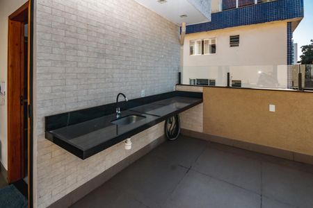 Apartamento à venda com 180m², 3 quartos e 4 vagas Apartamento à venda com 180m², 3 quartos e 4 vagasÁrea da Cobertura