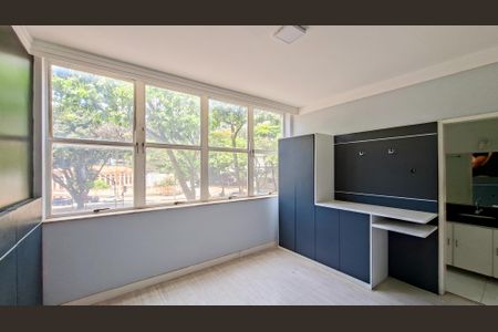 Quarto de apartamento à venda com 3 quartos, 110m² em Funcionários, Belo Horizonte