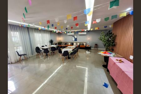 Apartamento à venda com 44m², 2 quartos e 1 vagaÁrea comum - Salão de festas