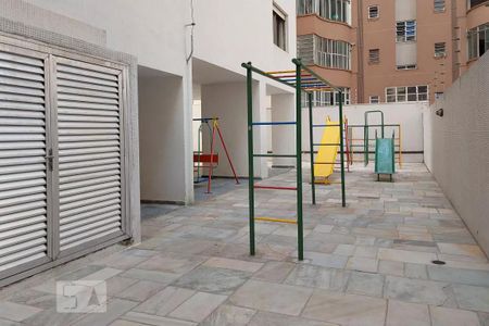 Apartamento à venda com 140m², 3 quartos e 2 vagas Apartamento à venda com 140m², 3 quartos e 2 vagasÁrea comum - Playground