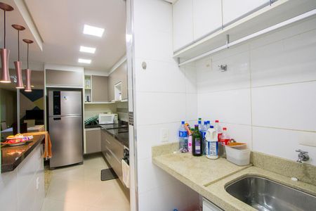 Apartamento à venda com 80m², 3 quartos e 2 vagas Apartamento à venda com 80m², 3 quartos e 2 vagasÁrea de serviço