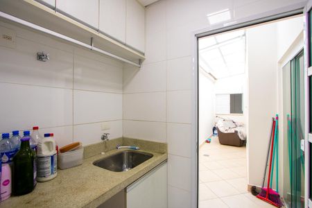 Apartamento à venda com 80m², 3 quartos e 2 vagas Apartamento à venda com 80m², 3 quartos e 2 vagasÁrea de serviço