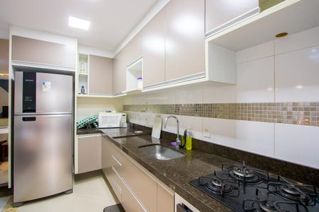Apartamento à venda com 80m², 3 quartos e 2 vagas Apartamento à venda com 80m², 3 quartos e 2 vagasCozinha