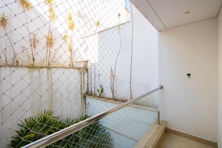 Apartamento à venda com 80m², 3 quartos e 2 vagas Apartamento à venda com 80m², 3 quartos e 2 vagasVaranda  Suíte
