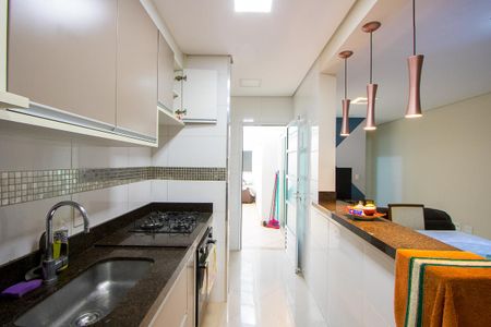 Apartamento à venda com 80m², 3 quartos e 2 vagas Apartamento à venda com 80m², 3 quartos e 2 vagasCozinha