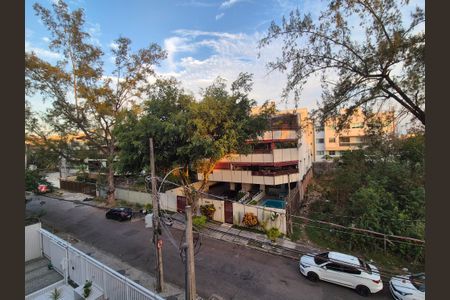 Apartamento à venda com 180m², 3 quartos e 2 vagas Apartamento à venda com 180m², 3 quartos e 2 vagasVista da varanda