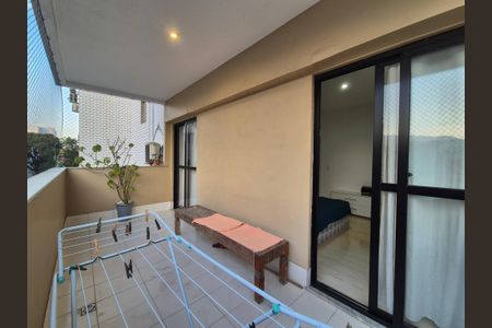 Apartamento à venda com 180m², 3 quartos e 2 vagas Apartamento à venda com 180m², 3 quartos e 2 vagasVaranda da Suíte