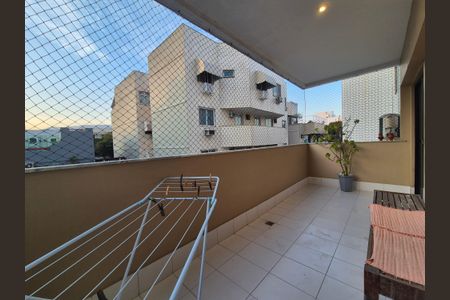 Apartamento à venda com 180m², 3 quartos e 2 vagas Apartamento à venda com 180m², 3 quartos e 2 vagasVaranda da Suíte