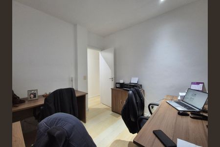 Apartamento à venda com 180m², 3 quartos e 2 vagas Apartamento à venda com 180m², 3 quartos e 2 vagasQuarto 2