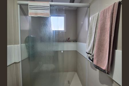 Apartamento à venda com 180m², 3 quartos e 2 vagas Apartamento à venda com 180m², 3 quartos e 2 vagasBanheiro da Suíte
