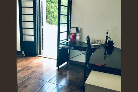 Casa à venda com 3 quartos, 174m² em Vila Ester (Zona Norte), São Paulo