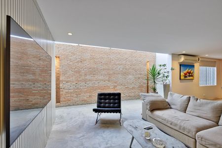 Casa à venda com 160m², 3 quartos e 2 vagas