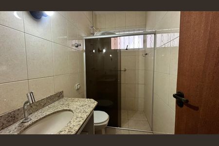 Casa à venda com 180m², 3 quartos e 2 vagas