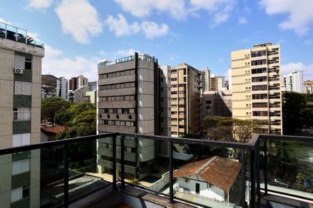 Apartamento à venda com 268m², 4 quartos e 6 vagasVista