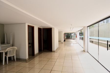 Apartamento à venda com 268m², 4 quartos e 6 vagasÁrea comum - Salão de festas