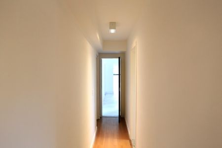 Apartamento à venda com 268m², 4 quartos e 6 vagasCorredor