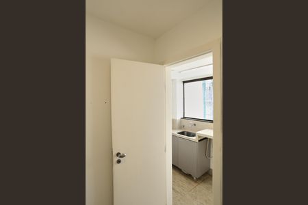 Apartamento à venda com 268m², 4 quartos e 6 vagasQuarto de Serviço