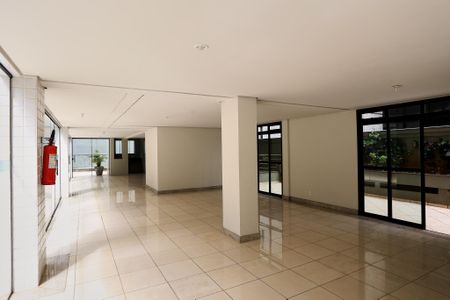 Apartamento à venda com 268m², 4 quartos e 6 vagasÁrea comum - Salão de festas