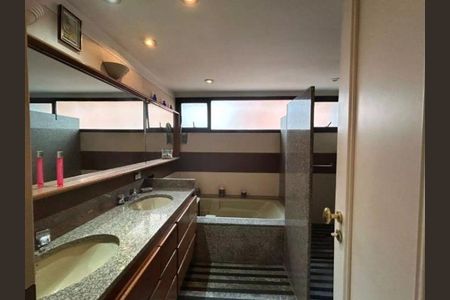 Apartamento à venda com 404m², 4 quartos e 4 vagas