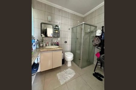 Casa à venda com 180m², 4 quartos e 3 vagas