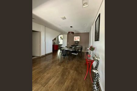 Casa à venda com 180m², 4 quartos e 3 vagas